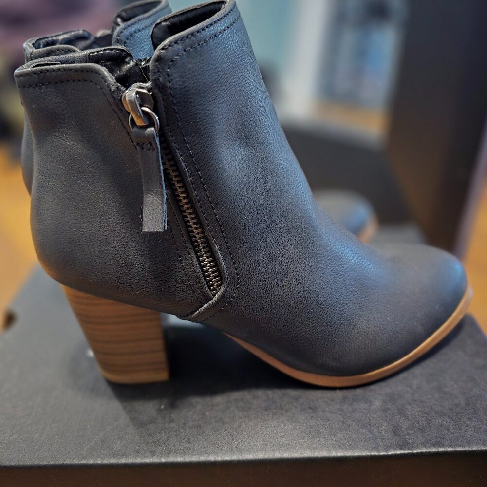 New Fergalicious Booties